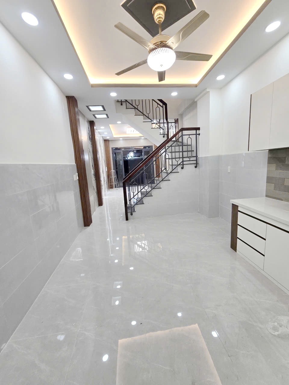 Nhà mới 2 lầu hẻm 475 Tùng Thiện Vương P12 -Q8