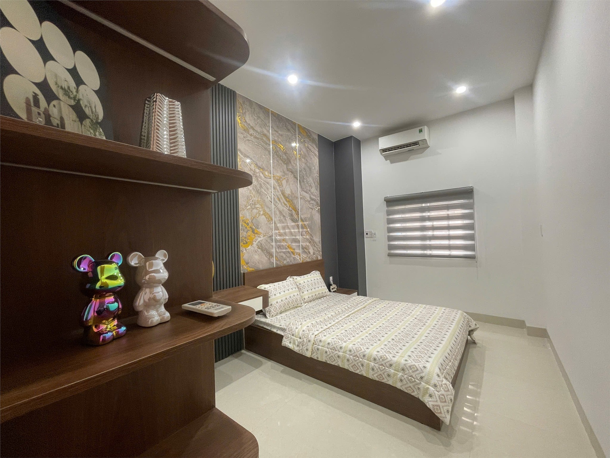 Nhà 3 tầng mặt tiền Cao Thắng, Đường Ông Ích Khiêm kinh doanh đẹp, cách biển 200m, nở hậu, chỉ hơn 4 tỷ.