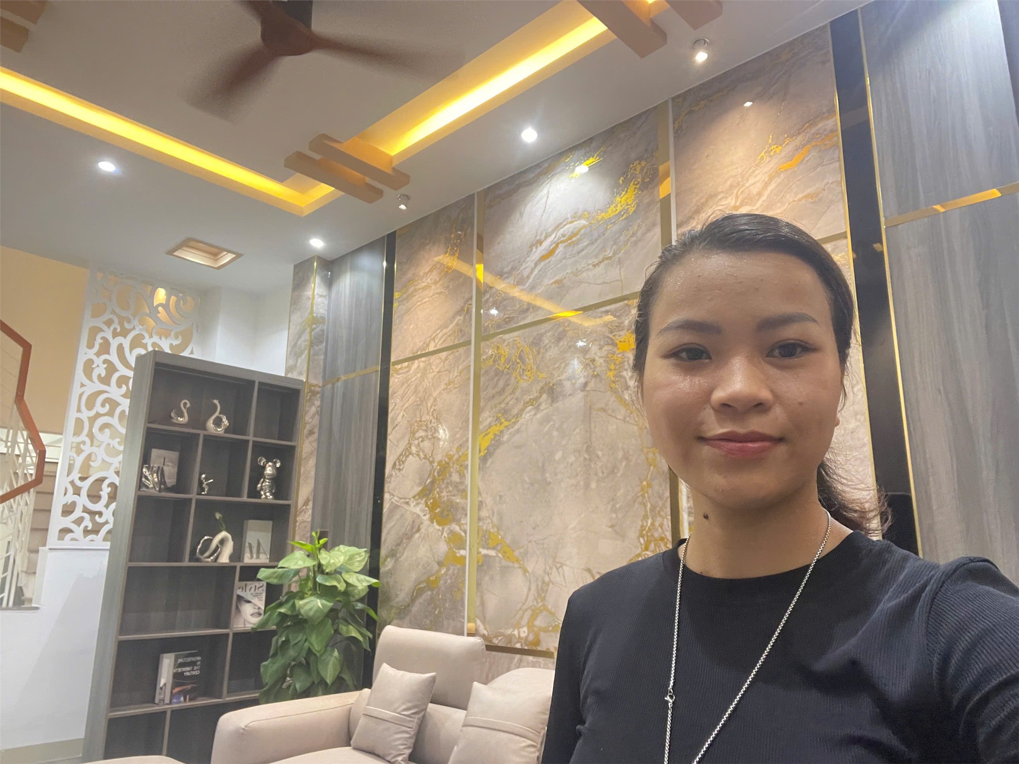 Nhà 3 tầng mặt tiền Cao Thắng, Đường Ông Ích Khiêm kinh doanh đẹp, cách biển 200m, nở hậu, chỉ hơn 4 tỷ.