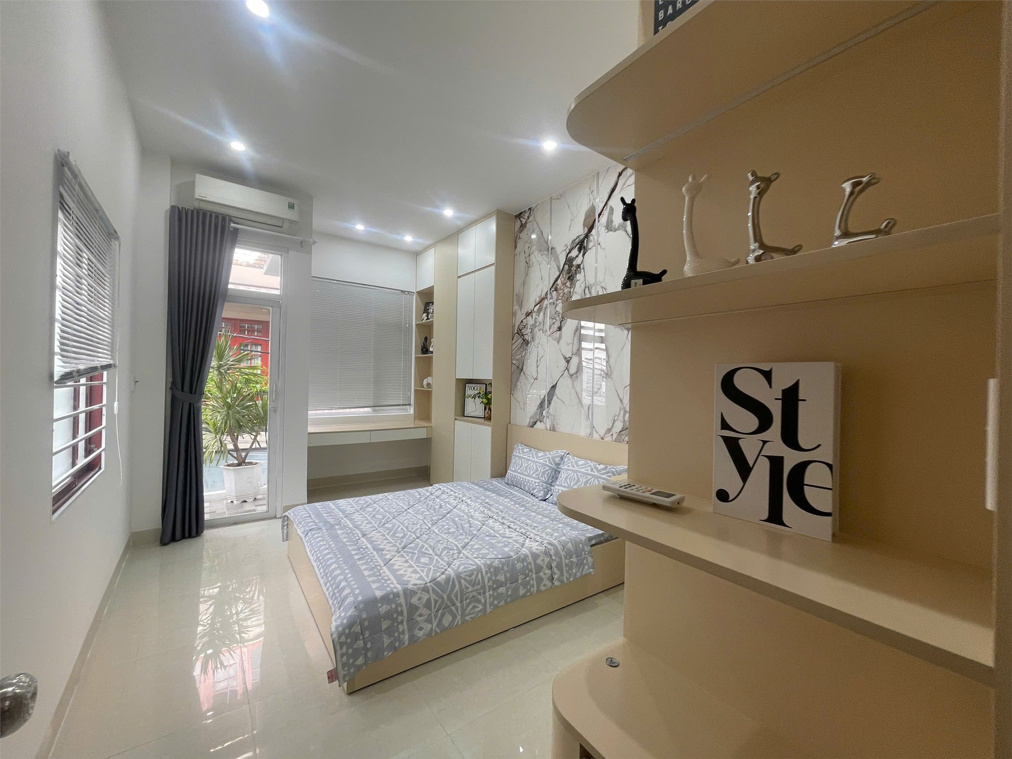 Nhà 3 tầng mặt tiền Cao Thắng, Đường Ông Ích Khiêm kinh doanh đẹp, cách biển 200m, nở hậu, chỉ hơn 4 tỷ.-3