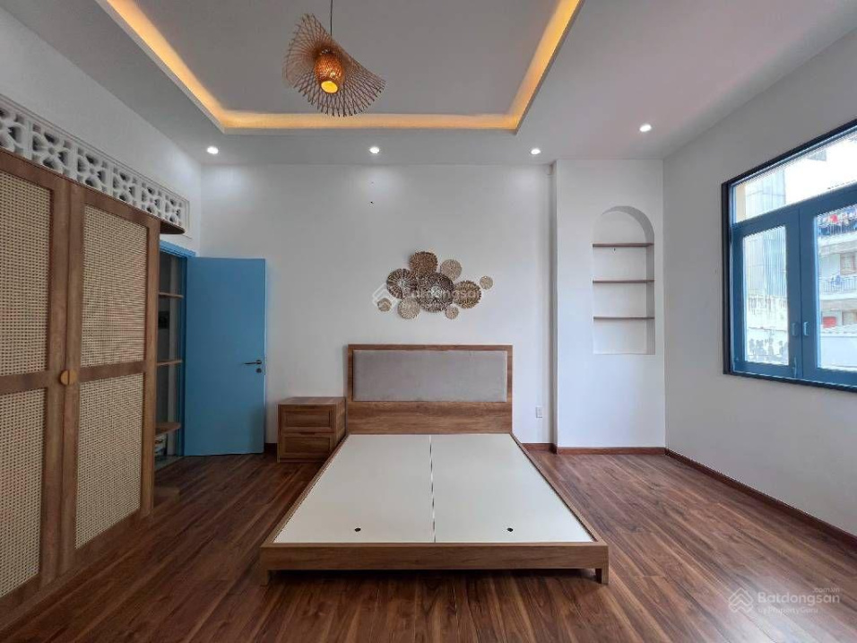 CHDV 9 tầng Âu Dương Lân, Q. 8 - hầm thang máy DTSD 855m2 - 30 phòng - dòng tiền 200 triệu/tháng