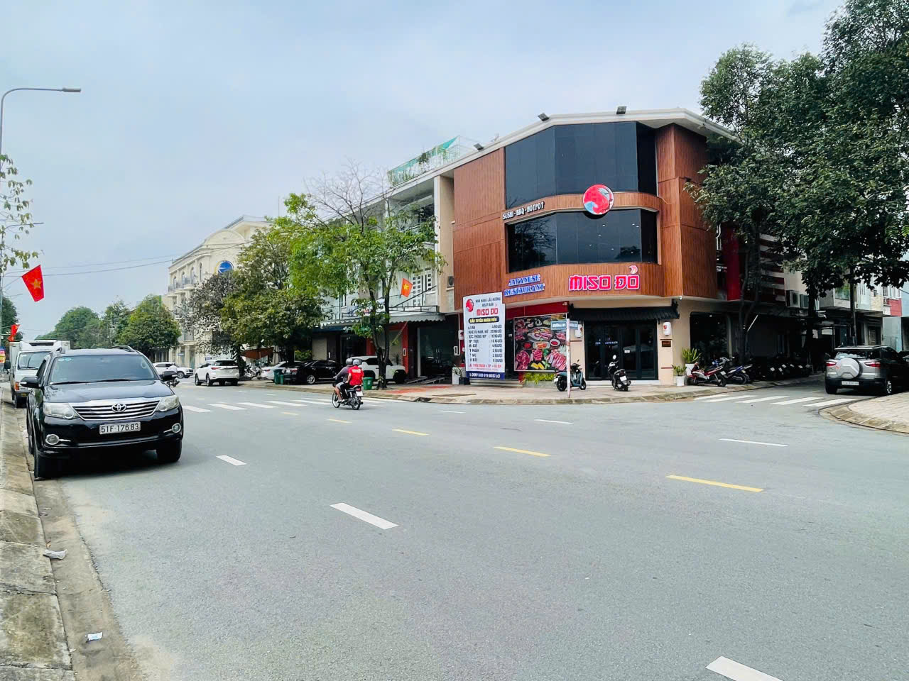 CHÍNH CHỦ CẦN BÁN – GIÁ 35 TỶ HOẶC CHO THUÊ CĂN NHÀ LÔ GÓC 2 MẶT TIỀN ĐƯỜNG N1 D2D VÕ THỊ SÁU Địa chỉ: đường N1 Phường Trấn Biên