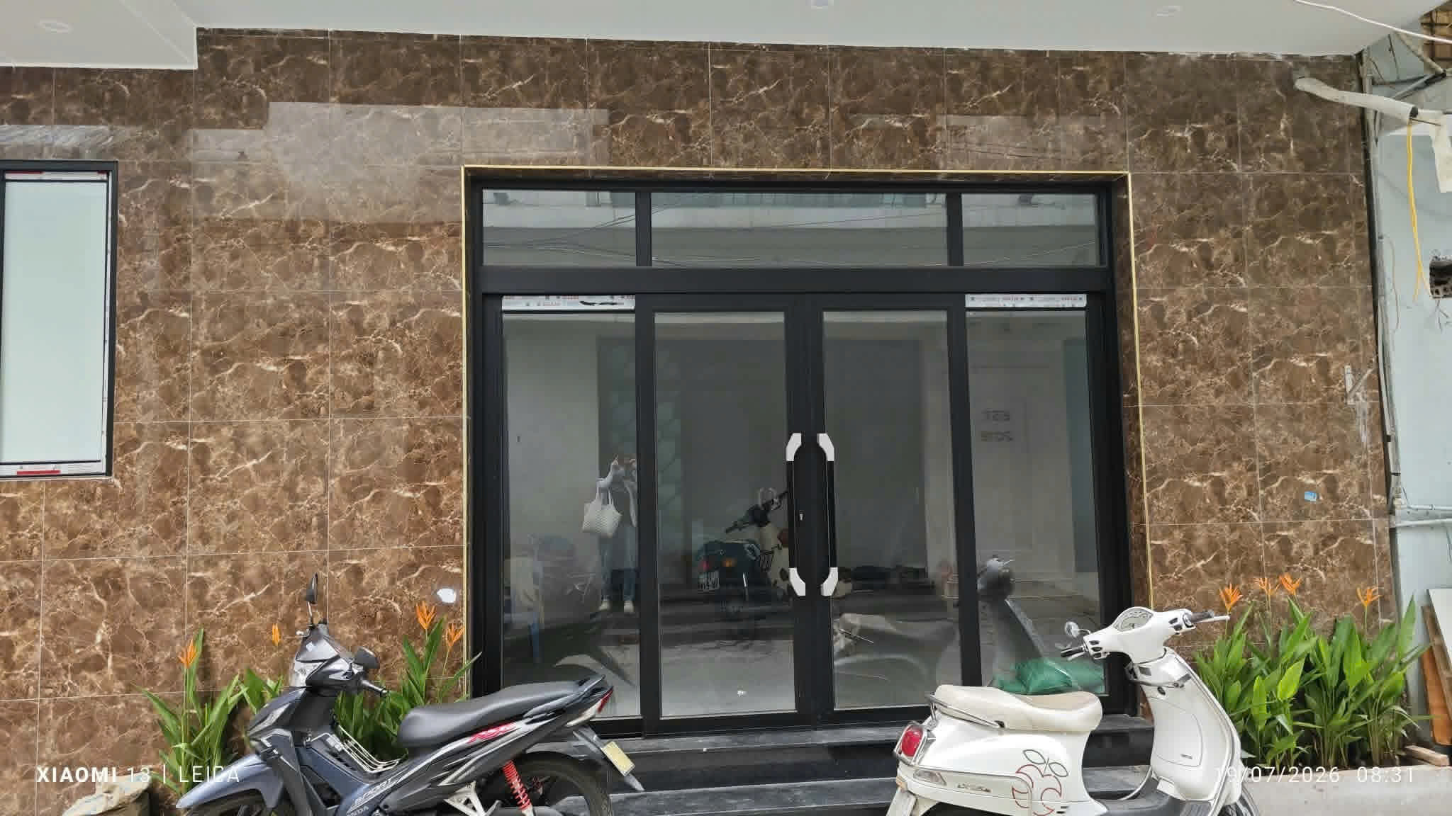CHO THUÊ NHÀ CHÍNH CHỦ – TẦNG 1 & TẦNG 2 Địa chỉ: Số 11 Văn Miếu, phường Văn Miếu - Quốc Tử Giám, Hà Nội Gần khu vực Ba Đình, Hoàn Kiếm