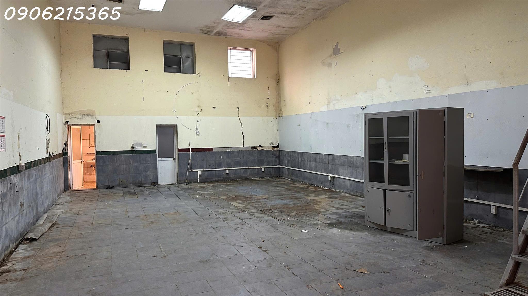 Cho thuê kho/mặt bằng Trần Bình – Cầu Giấy  150m² + lửng  Ô tô vào tận nơi  Chỉ 13,5 triệu/tháng, LH 0906215365-3