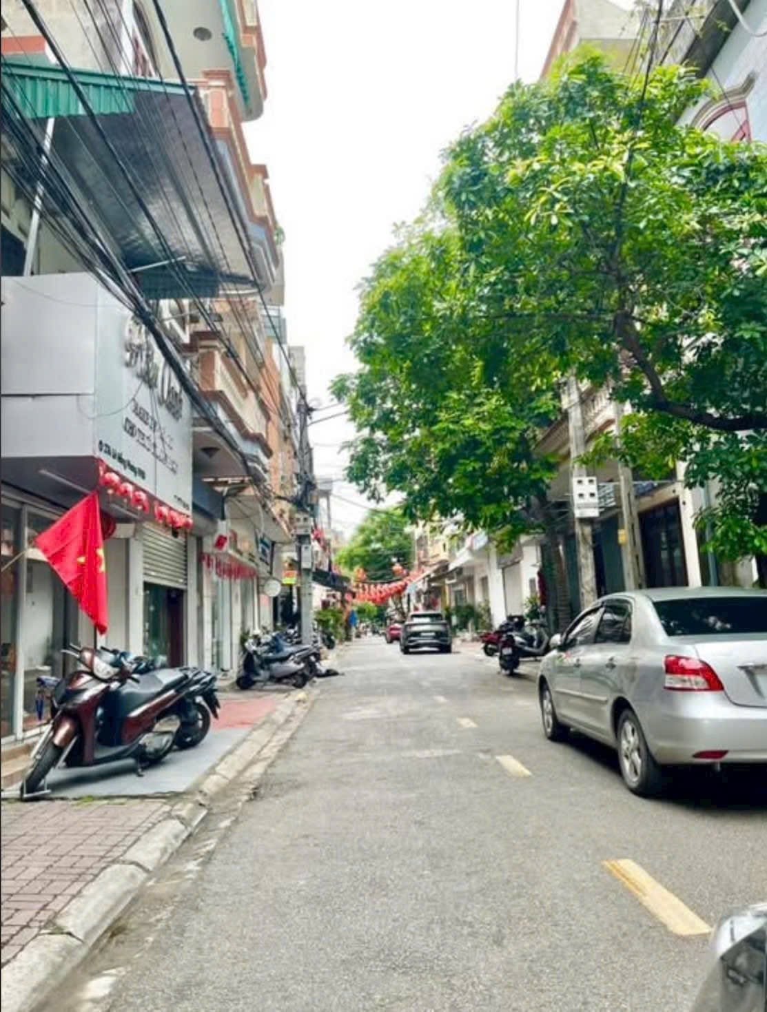 Bán đất mặt phố Lê Hồng Phong, ph Nguyễn Trãi, TP HD, 61.1m2, mt 4m, nở hậu, trung tâm TP, 3.x tỷ