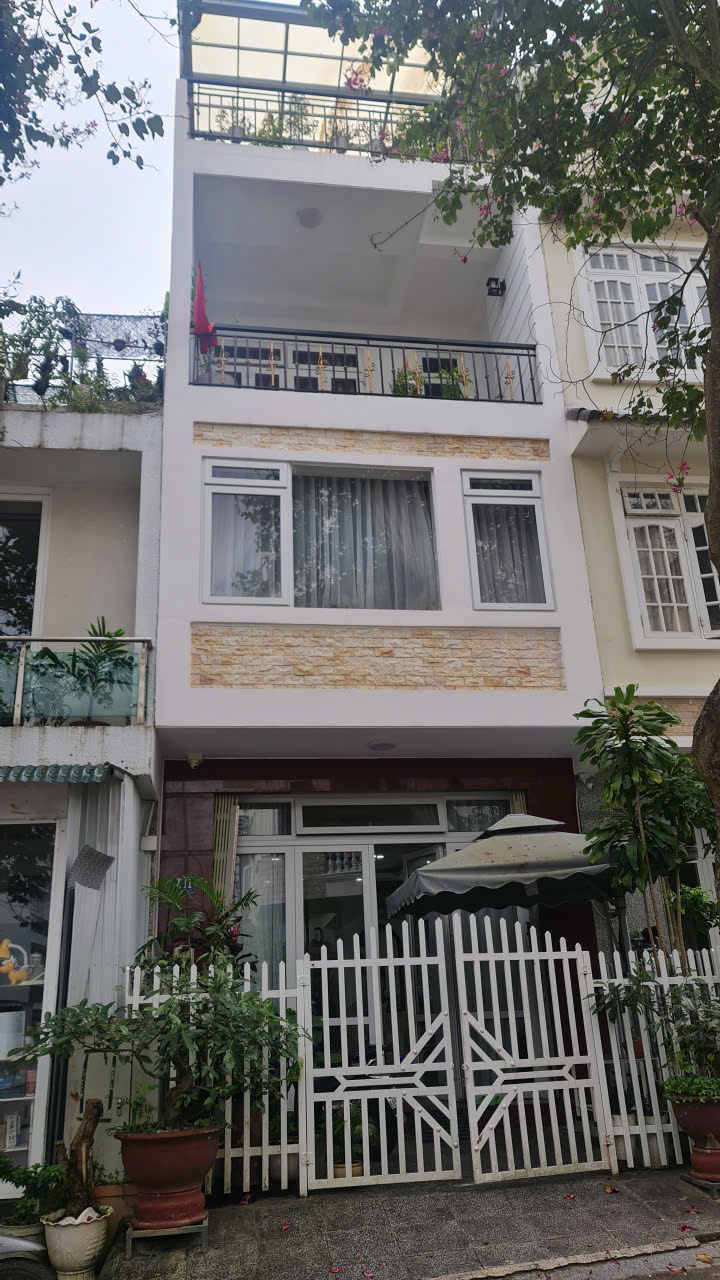 SIÊU PHẨM TRUNG TÂM ĐÀ LẠT, SỔ HỒNG HOÀN CÔNG, TIỆN Ở, KINH DOANH 15,3 TỶ. LH:0938297768