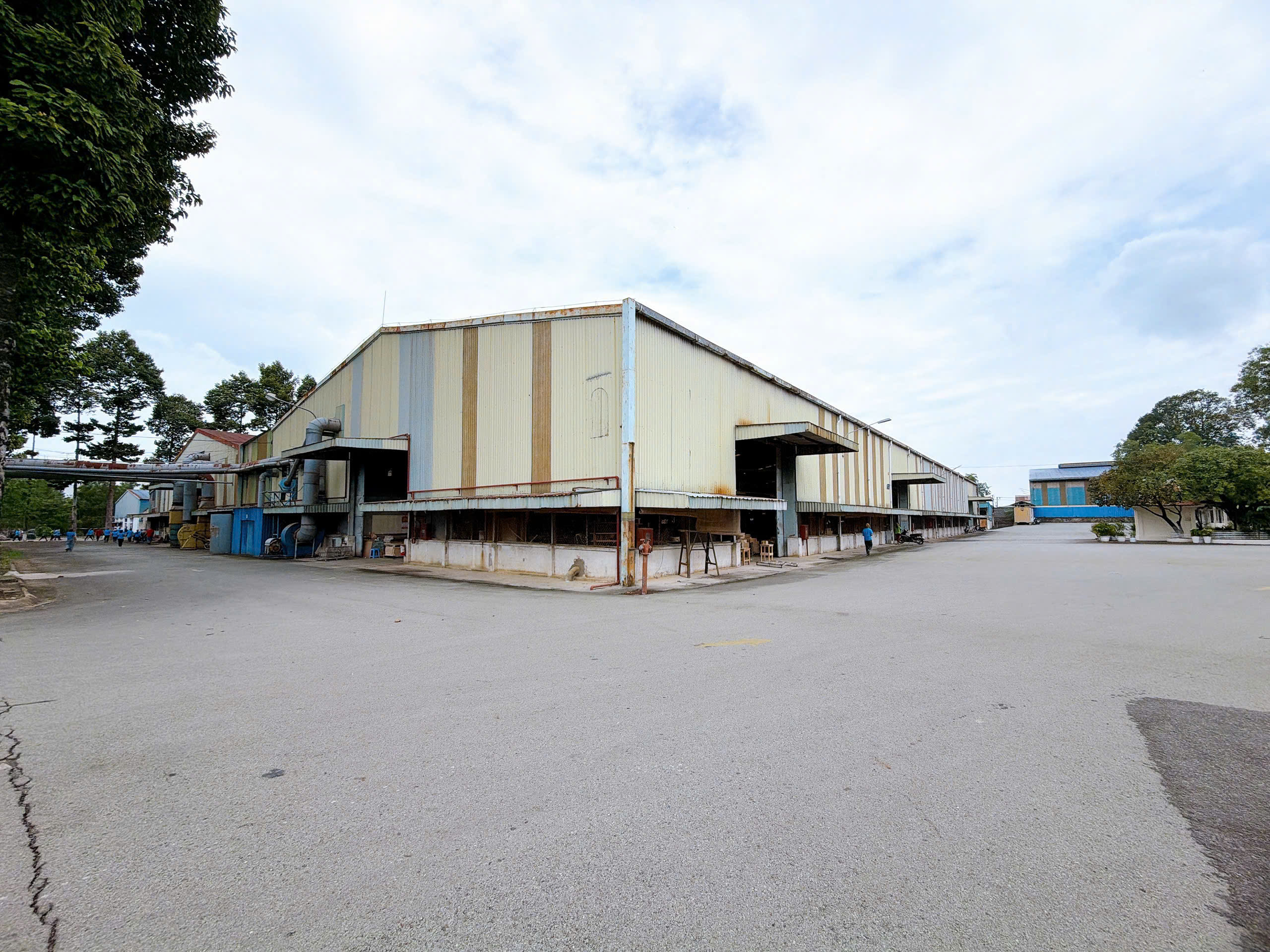 XT182 Sẵn Xưởng, kho chứa hàng rộng 3776m2. Thời gian thuê linh hoạt, bàn giao SX liền