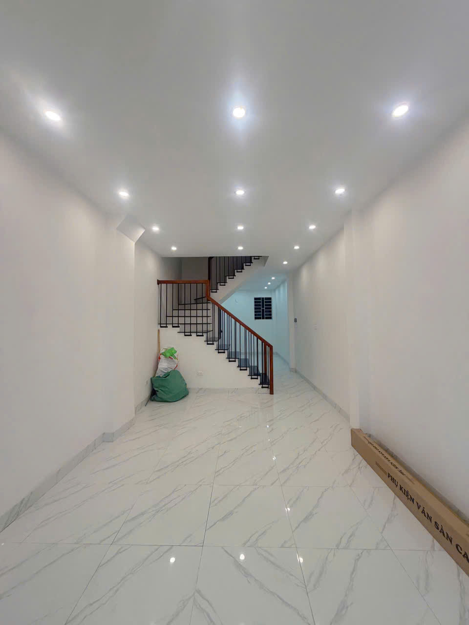 Chính chủ bán gấp nhà mới 4,5 tầng - 200m ra Đại lộ Tây Thăng Long - Đón sóng cầu Noi - Chỉ 7,1 tỷ