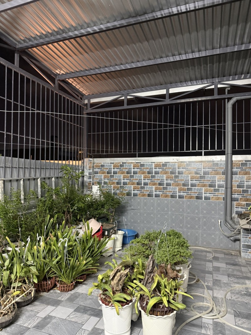 # Kiệt Ô tô Nguyễn Phước Nguyên gần Chợ, 60m2, 3 tầng còn mới, 4.x tỷ-3