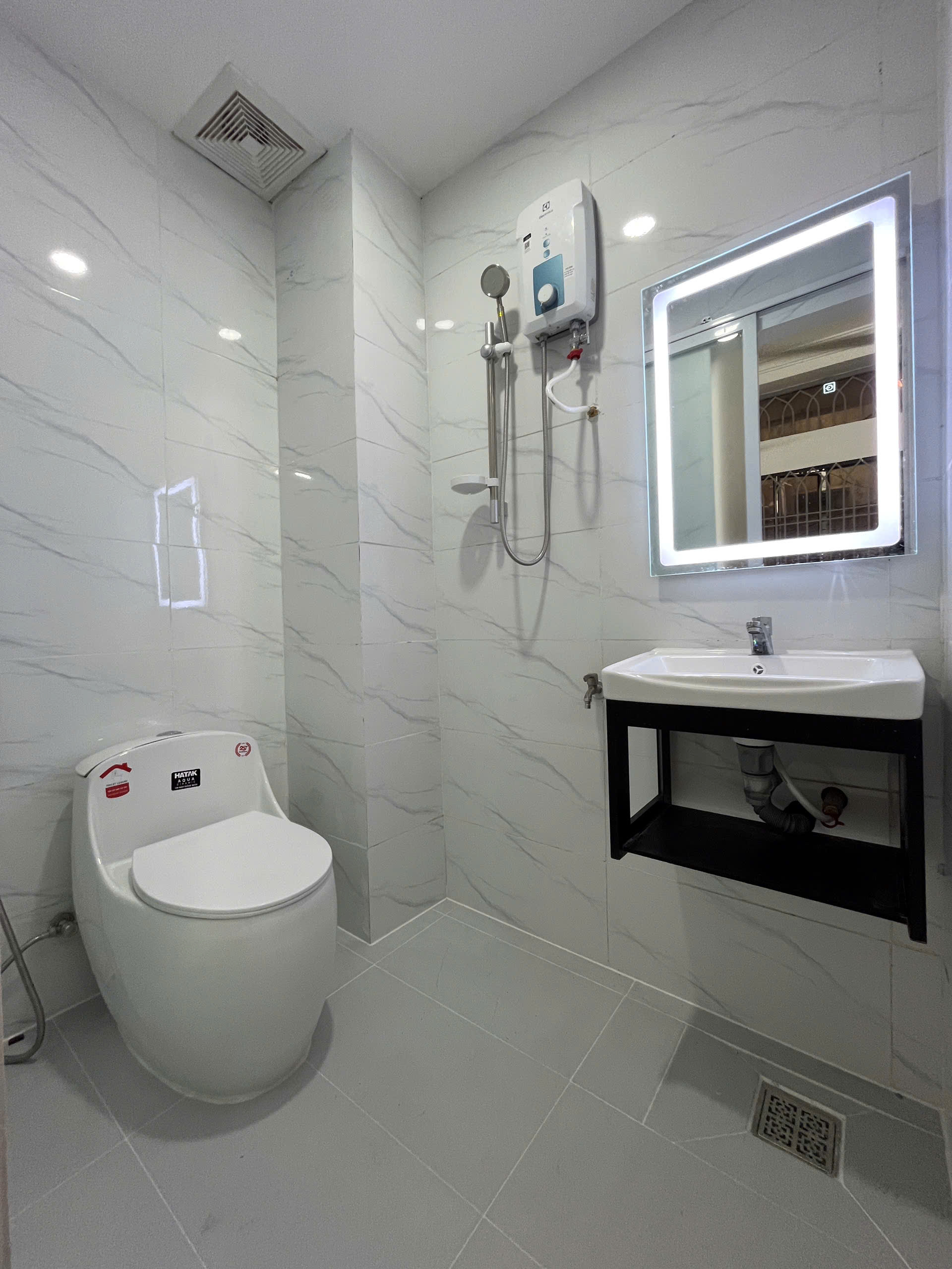 Studio lầu 1- giặt phơi riêng- free xe- cho nuôi Pet- full nội thất- 223/4 bà hạt- 6,5tr/th