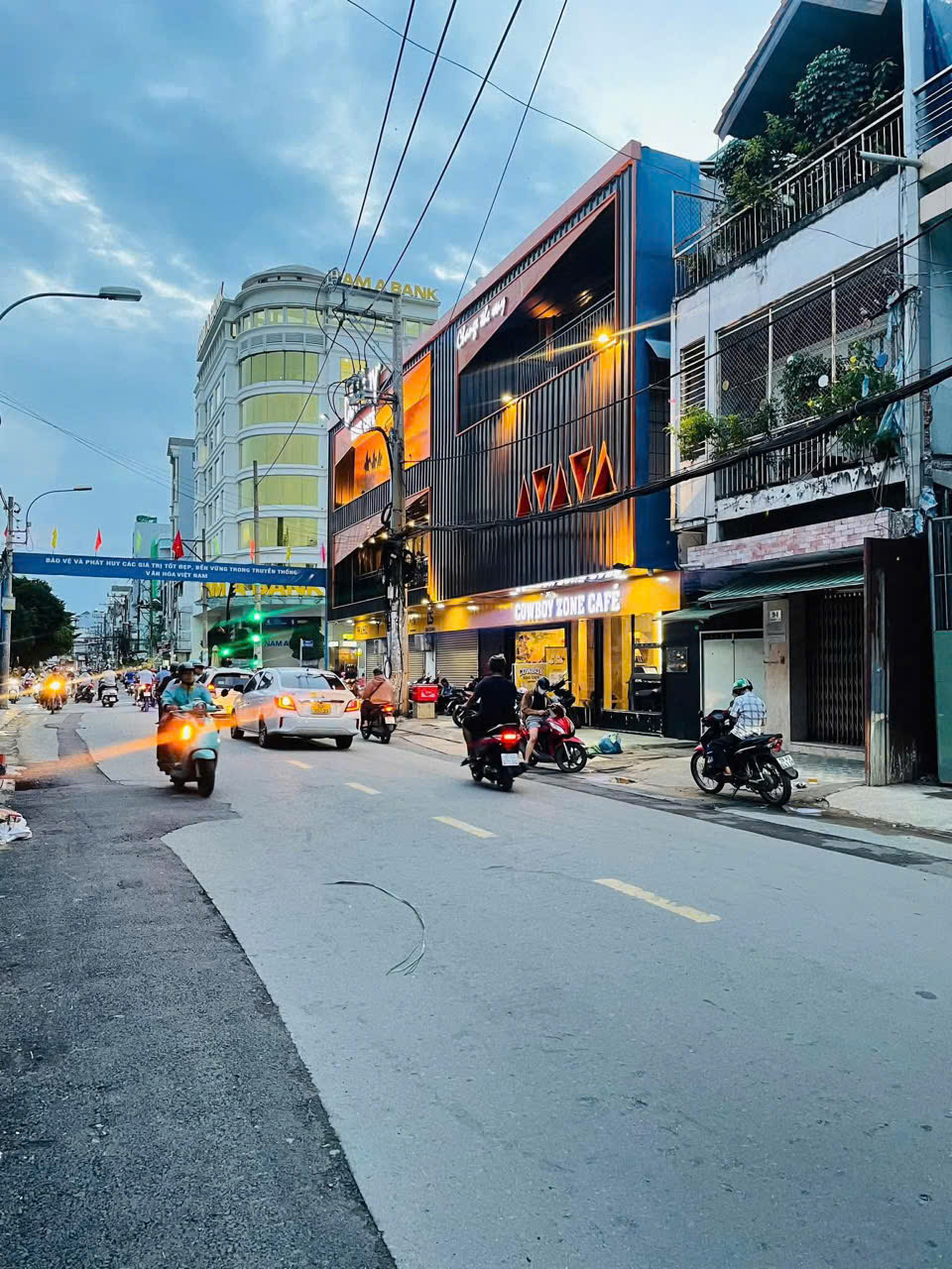 Hạ sâu 3 Tỷ, Bán nhà Mặt tiền Ba Gia - ngay Chợ Vải Tân Bình, 4x20m, 4 Tầng - 6 PN, 15,9 tỷ.