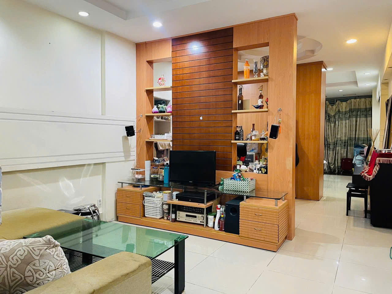 Hạ sâu 3 Tỷ, Bán nhà Mặt tiền Ba Gia - ngay Chợ Vải Tân Bình, 4x20m, 4 Tầng - 6 PN, 15,9 tỷ.