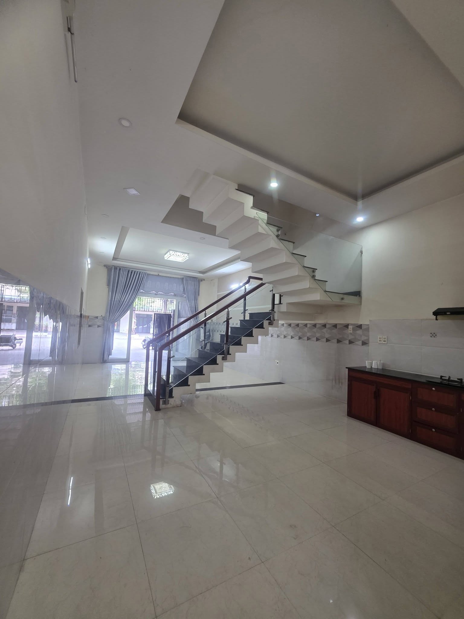 🔴BÁN NHÀ 3 TẦNG MẶT TIỀN ĐƯỜNG 10,5M PHẠM VĂN NGÔN – GIÁ HỢP LÝ 6 TỶ 850