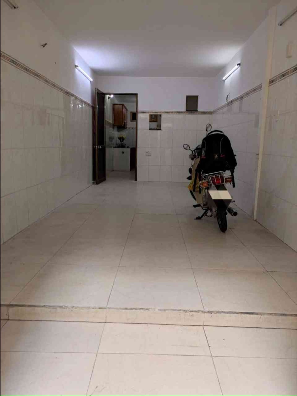 Nam Kỳ Khởi Nghĩa - 34m2 - xe hơi đỗ ngày đêm - 6.9 tỷ