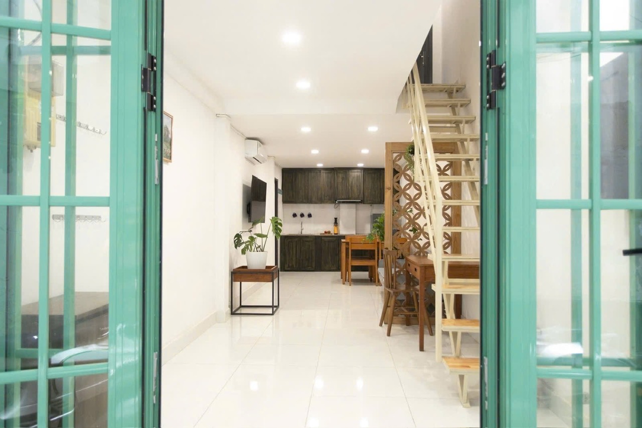 Nam Kỳ Khởi Nghĩa Quận 3, 2 lầu 2 phòng ngủ - 5.85 tỷ