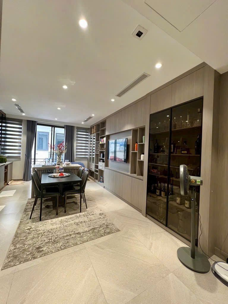 Bán nhà mặt phố Nguyễn Thị Định Trần Duy Hưng, vỉa hè rộng, 48m, mặt tiền 6m