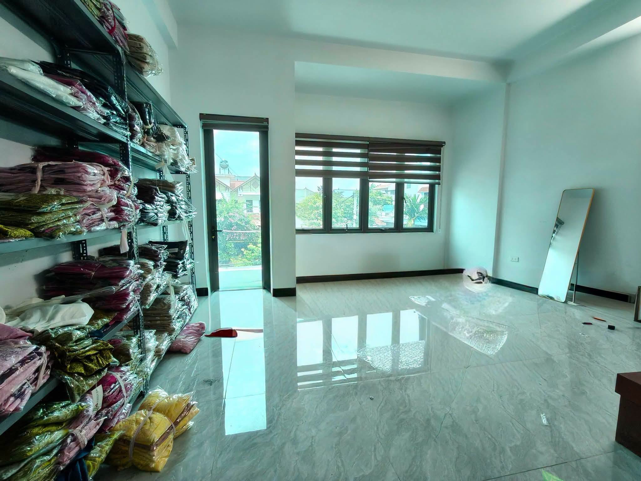 Ô tô vào tận cửa, nhà 3T, 4N, 117m2, mt5m, Tiên Dương, Đông Anh, 7.65 tỷ.