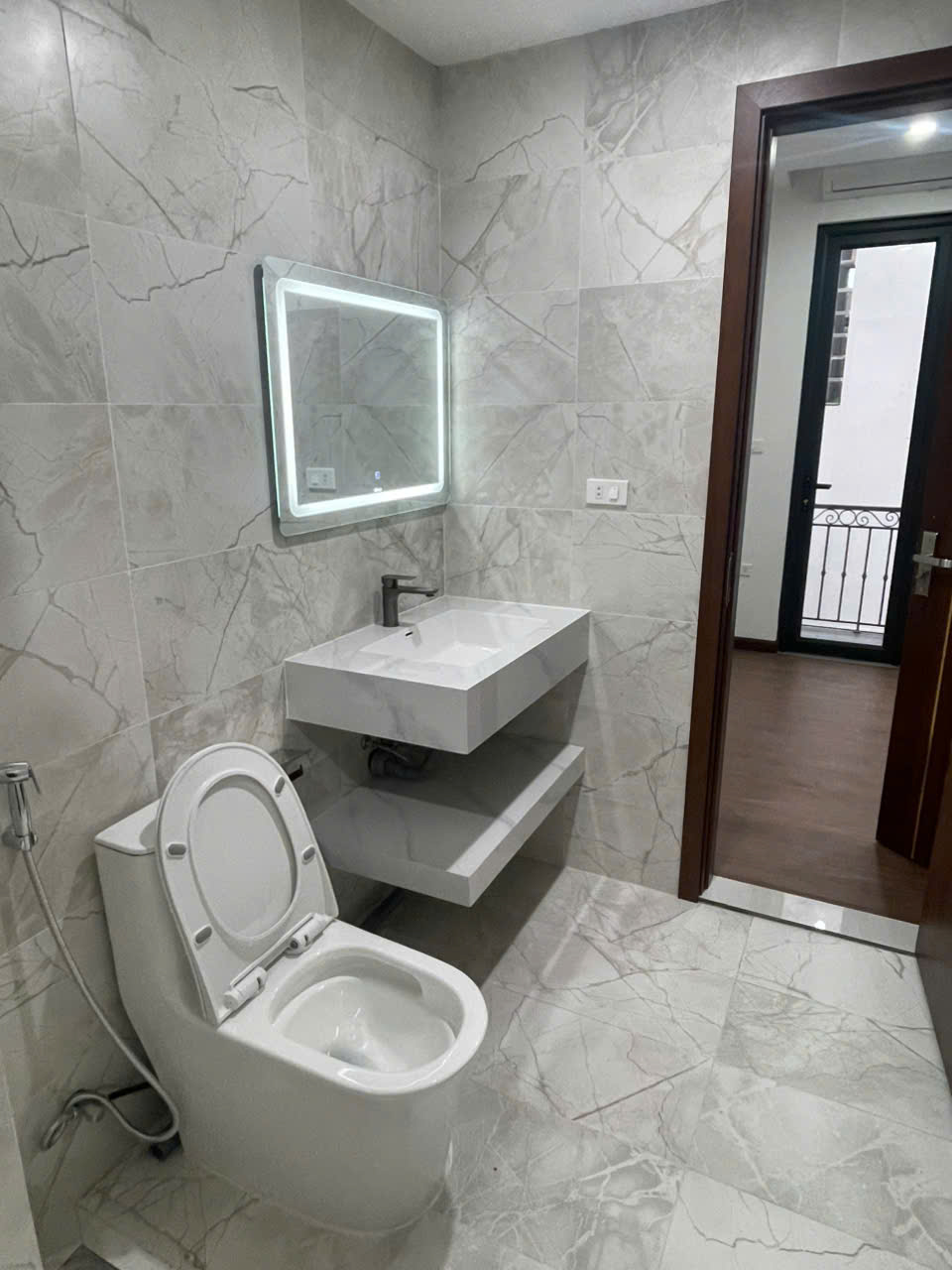 Cho thuê Ccmn đẹp thoáng giá rẻ ngõ 603 Lạc Long Quân, Tây Hồ-4