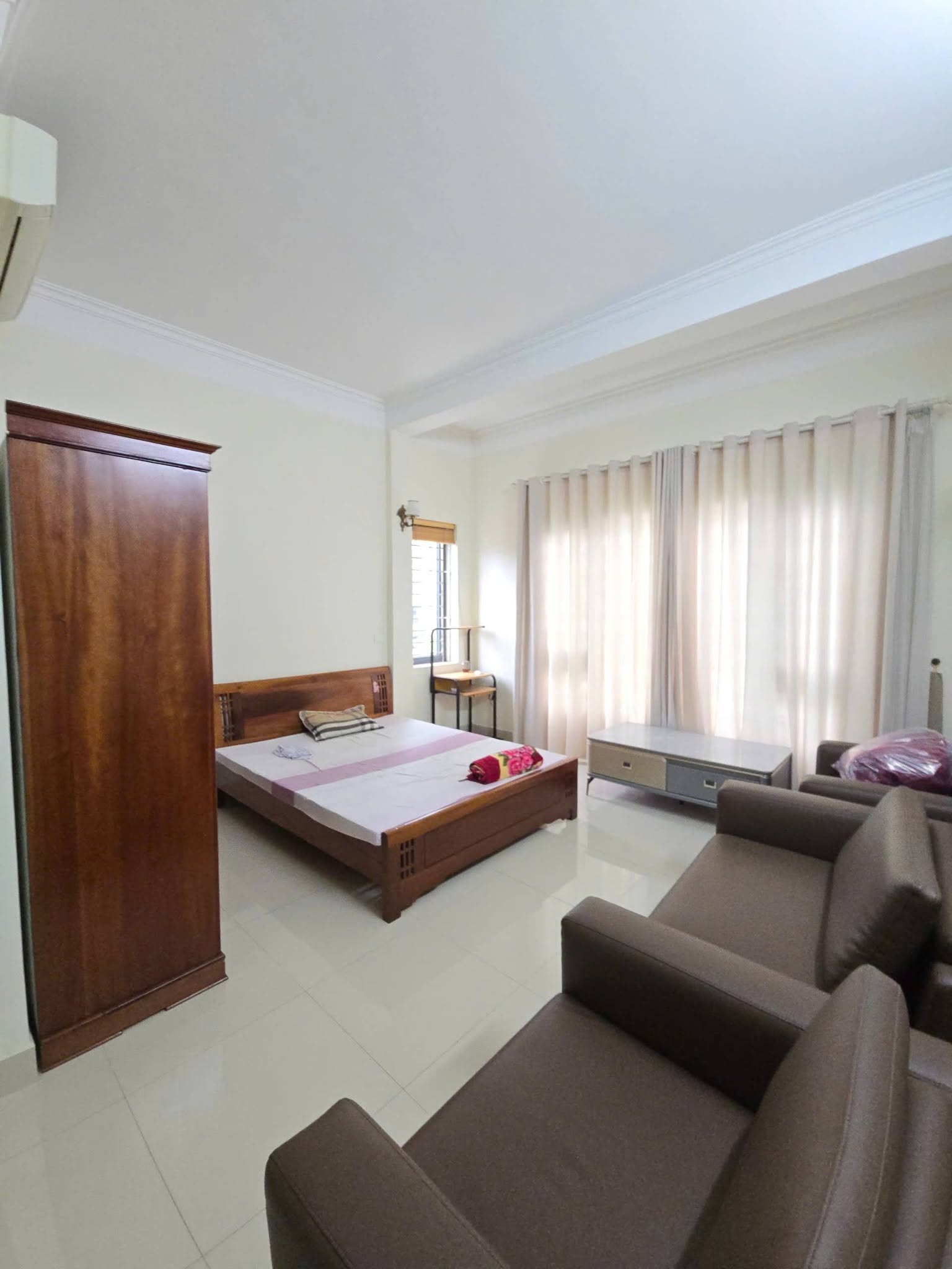 Bán nhà phố Bà Triệu, 100m, 6 tầng, mặt tiền 4.4m, 61.5 tỉ, đường ô tô tránh, kinh doanh đỉnh