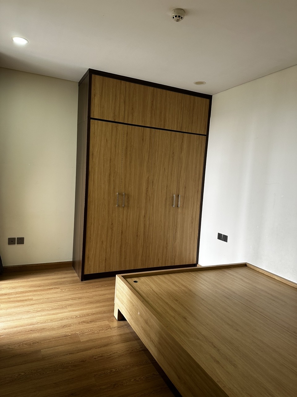 Chính chủ bán căn hộ chung cư The Terra An Hưng. Diện tích 74 m2 - 2 phòng ngủ, 2 WC