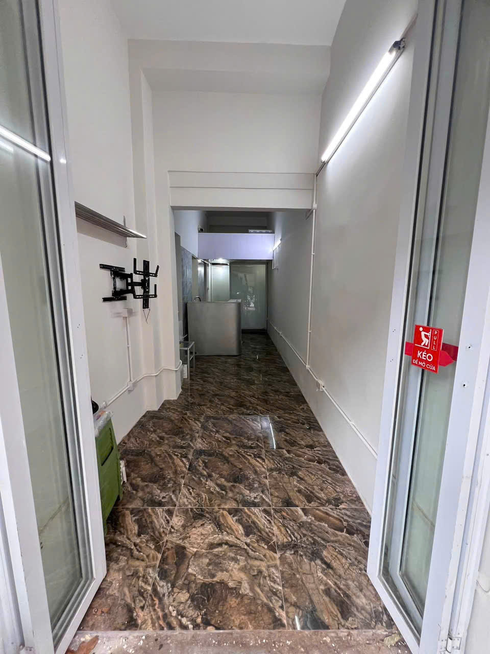 CHÍNH CHỦ CẦN CHO THUÊ CỬA HÀNG  17m² mặt phố Nguyễn Thượng Hiền – Hai Bà Trưng, Hà Nội