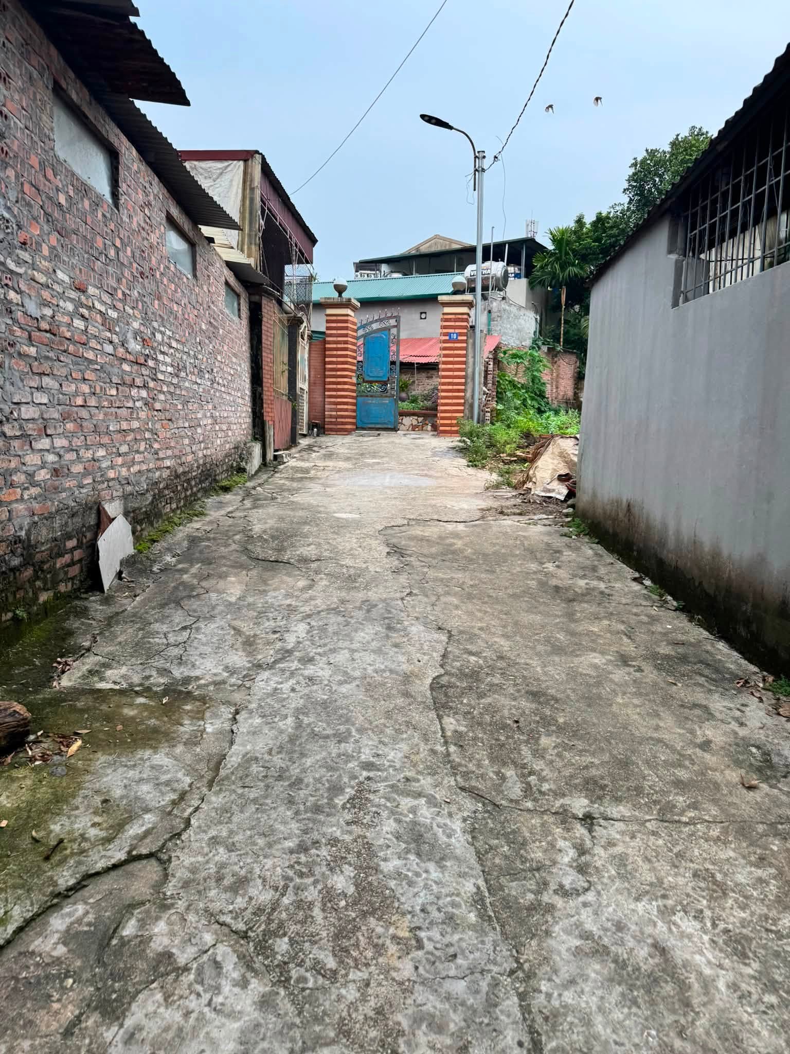 Bán 3 lô đất liền kề đối diện sở Điện Lực, ÔTÔ đỗ cửa, 2 đường đi vào, sau cửa hàng Quần áo 5S đi vào, PHƯỜNG VIỆT TRÌ, PHÚ THỌ