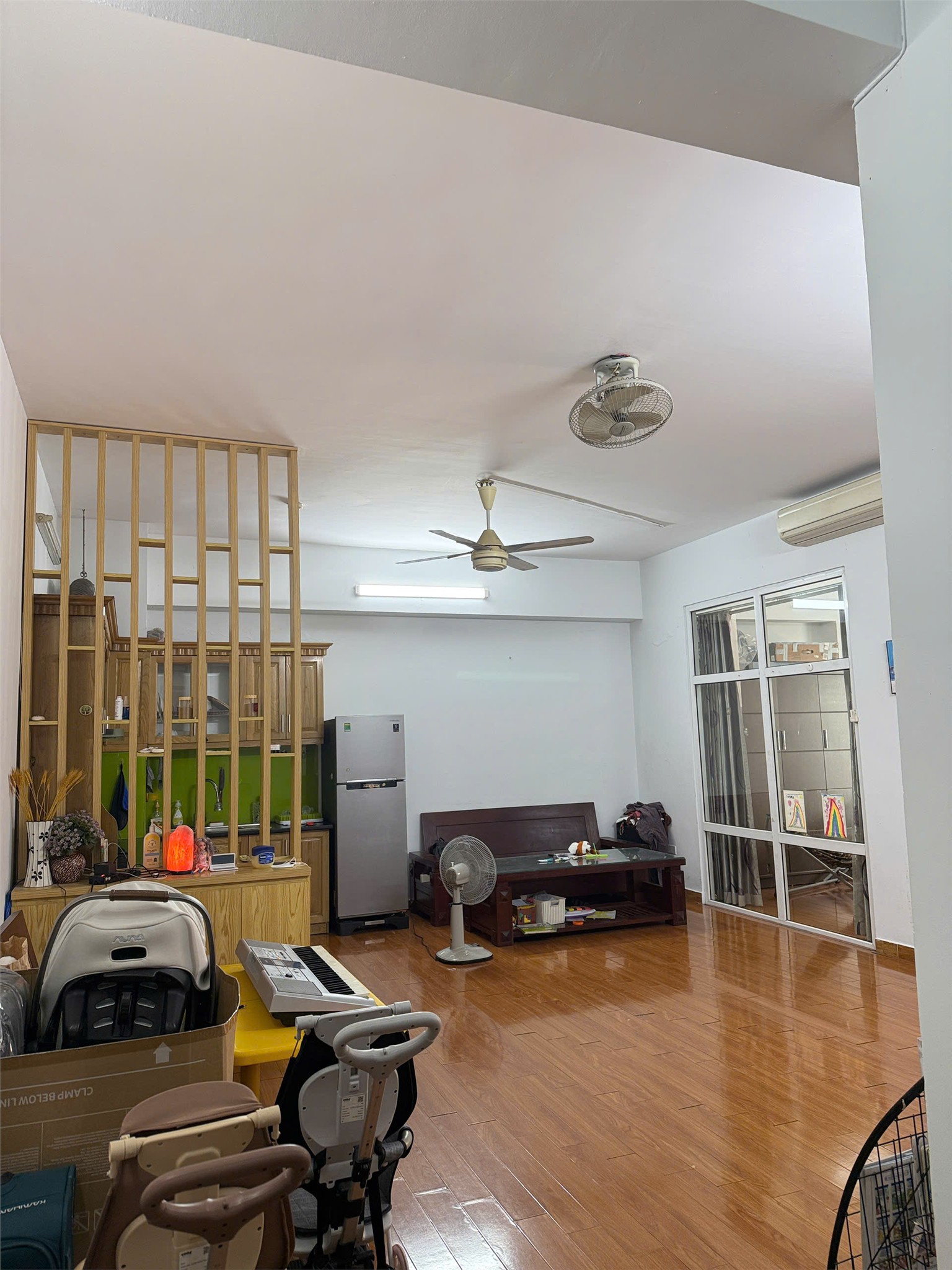 Cần bán căn hộ CC tòa nhà N07.B3 ĐTM Dịch vọng- Cầu giấy (mặt đường Thành Thái và Nguyễn Văn Huyên)