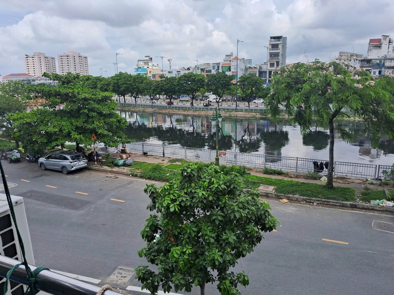 BÁN NHÀ MẶT PHỐ ĐƯỜNG BA ĐÌNH, QUẬN 8 (GIÁP Q5), 42M², MẶT TIỀN KINH DOANH, VỈA HÈ 4M, GIÁ 6.4 TỶ