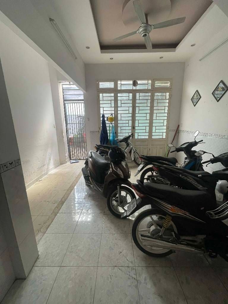 [L2729*] CHDV 13PN SÁT NGUYỄN THÁI SƠN - DÒNG TIỀN 36TR/THÁNG - 9.X TỶ