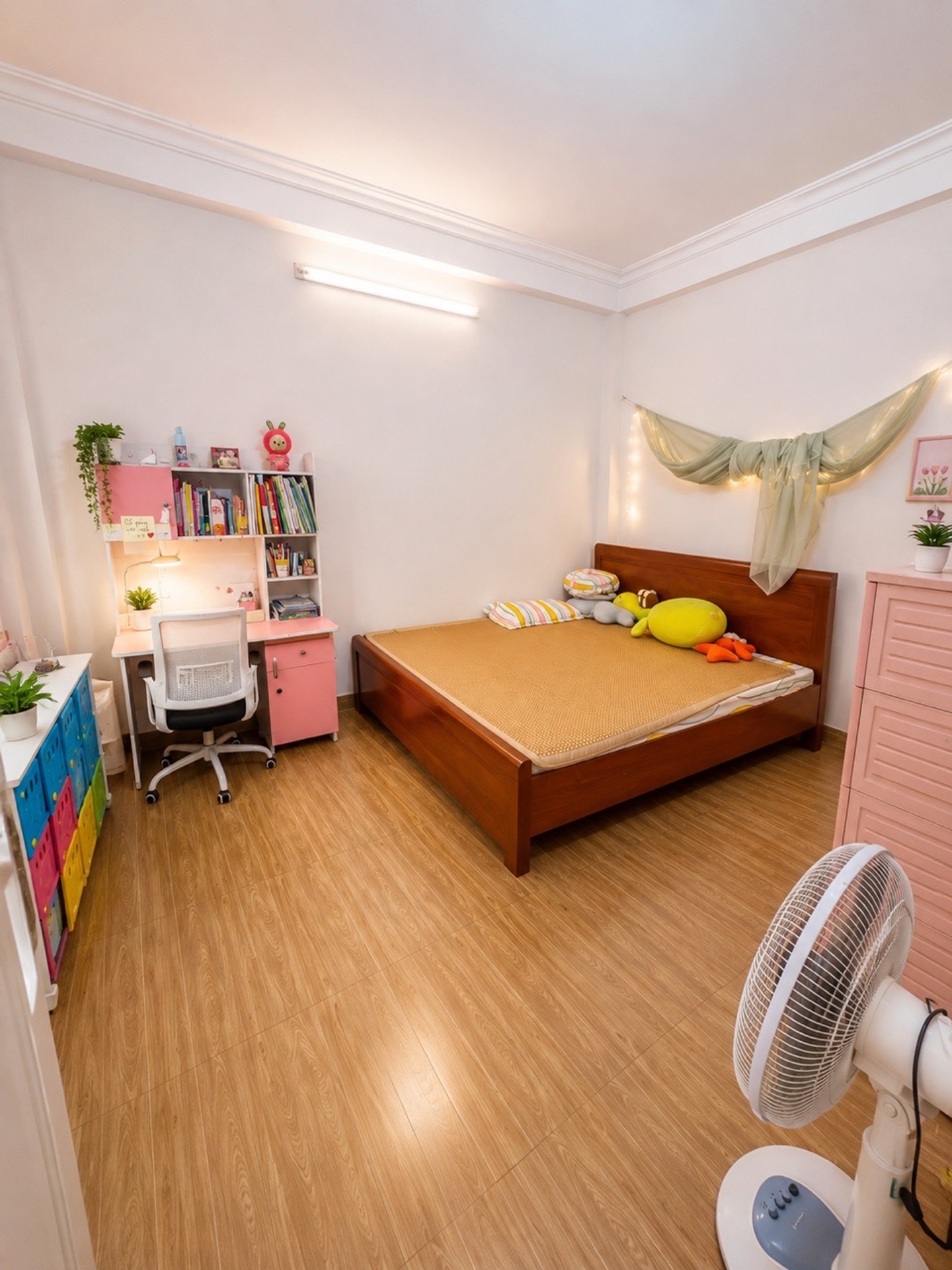BÁN NHÀ THẠCH BÀN 47M2- 5 TẦNG Ở NGAY- Ô TÔ TRÁNH ĐỖ- 10.7 Tỷ