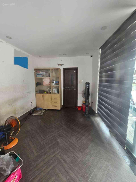 Mặt tiền view bờ sông Tạ Quang Bửu, 5 tầng thang máy xịn sò, 144m2-4