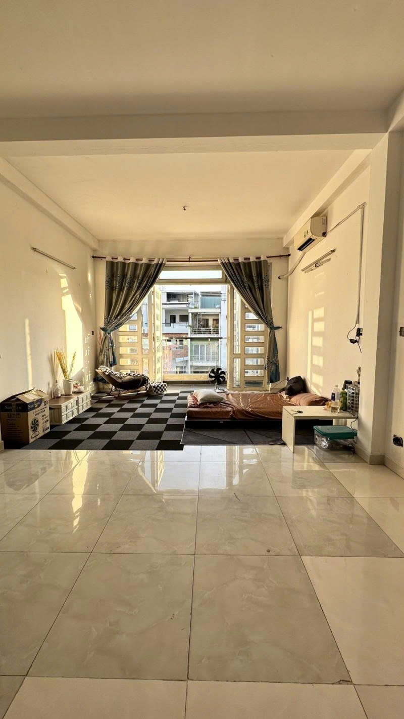 Bán nhà Mặt tiền Hẻm 8m Hoàng Văn Thụ - ngay Út Tịch, 4,4x14m, 5 Tầng - 5PN, 14,5 tỷ.-3