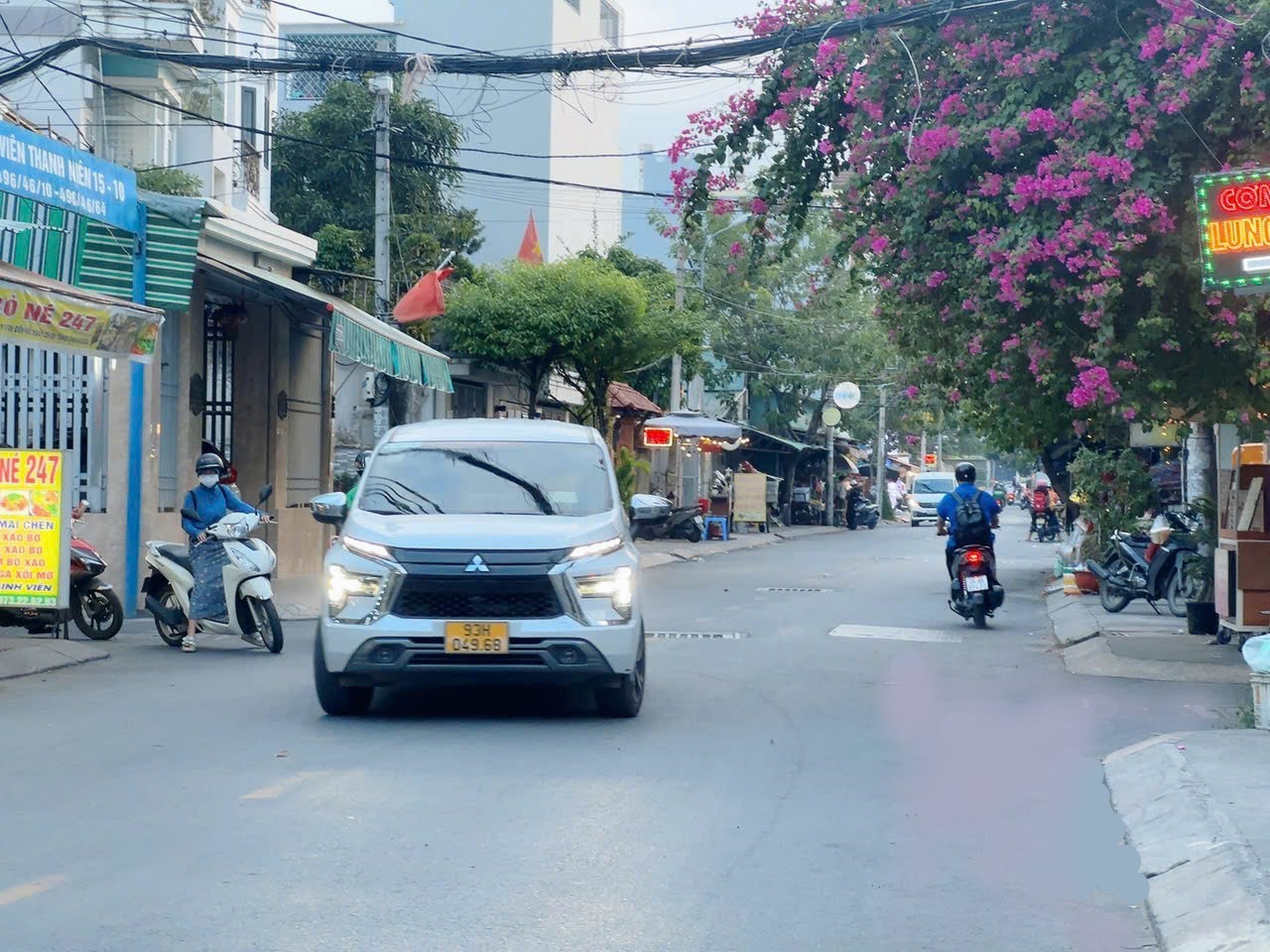 Bán nhà HIẾM 496 Dương Quảng Hàm ngang 6m 97m2 đang cho thuê tiện xây mới nhỉnh 12 tỷ. -4