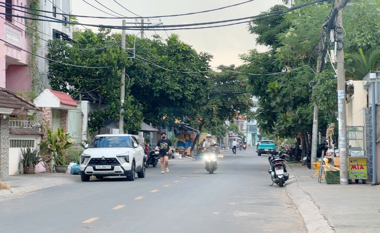 Bán nhà HIẾM 496 Dương Quảng Hàm ngang 6m 97m2 đang cho thuê tiện xây mới nhỉnh 12 tỷ. -5
