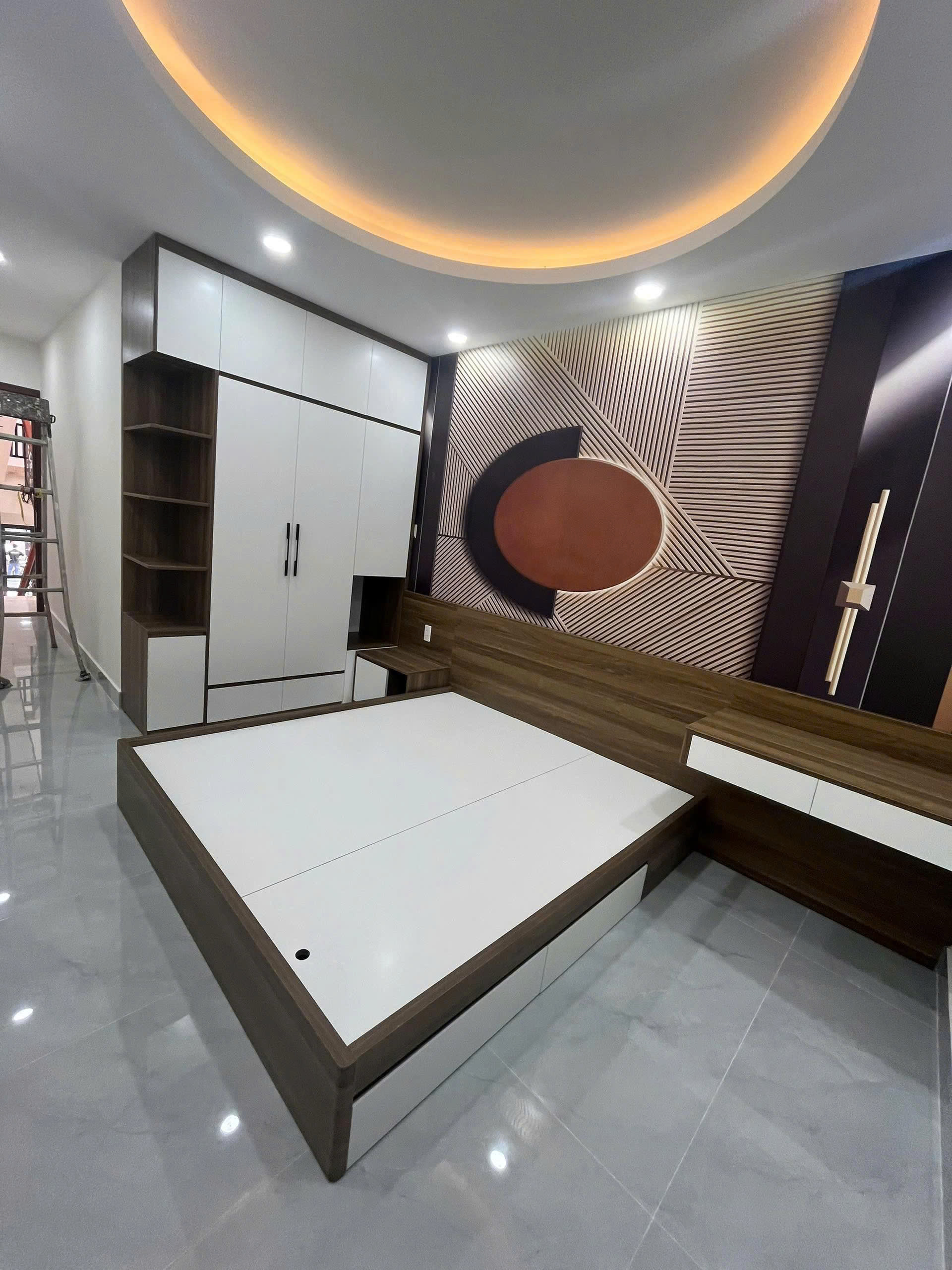 Chính Chủ Bán Nhà Mặt Tiền Đường Trần Hưng Đạo Quận Tân Phú - 98m2 Giá 17.6 Tỷ