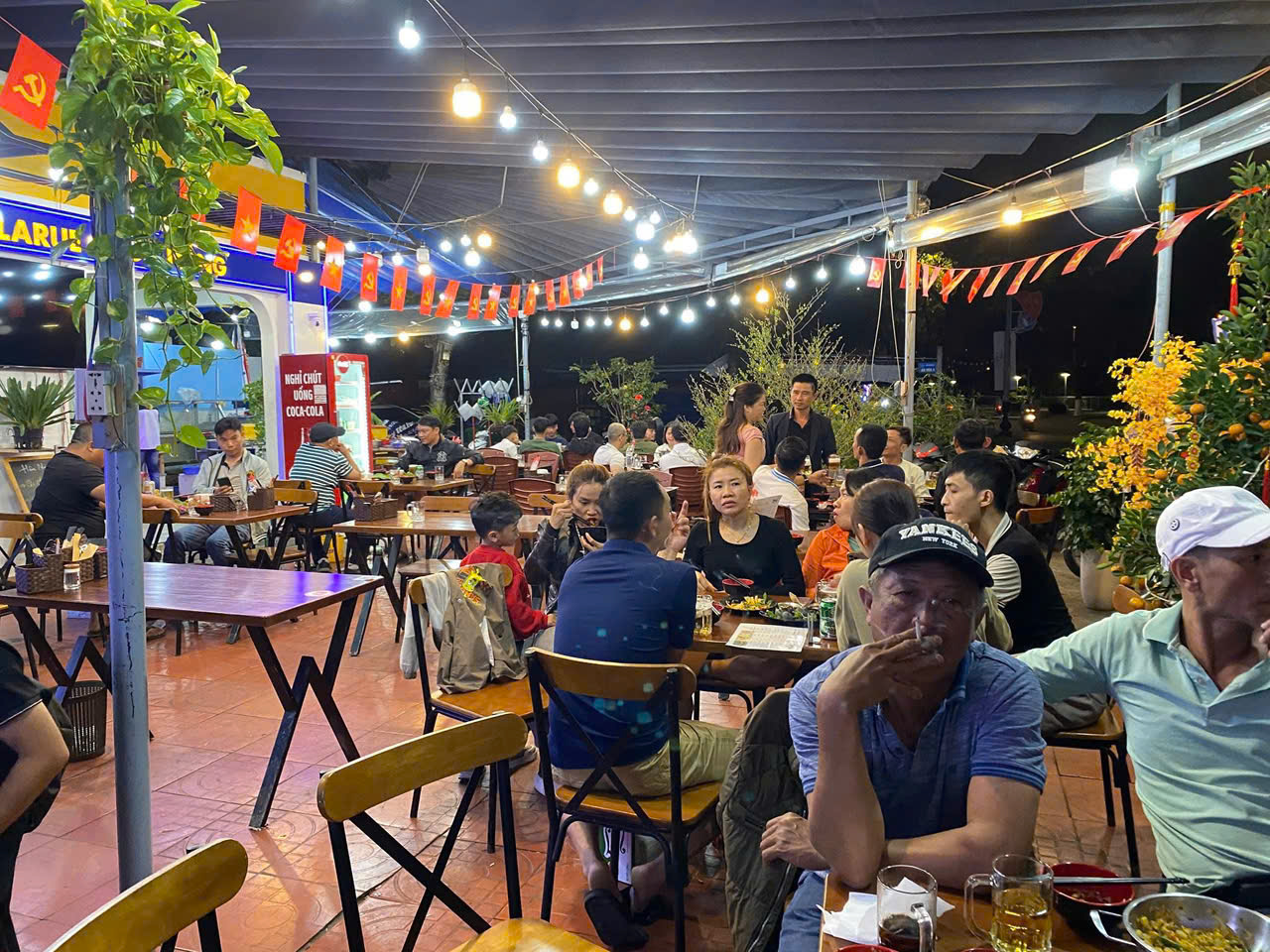 SANG NHƯỢNG QUÁN NHẬU ĐANG HOẠT ĐỘNG – VỊ TRÍ ĐẸP TẠI Địa chỉ:** 400 Thăng Long, phường Khuê Trung, TP. Đà Nẵng.-3