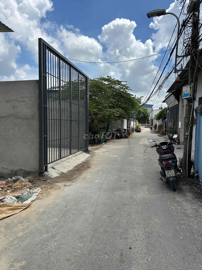 CHO THUÊ NHÀ XƯỞNG/KHO HÀNG AN PHÚ ĐÔNG, QUẬN 12-4
