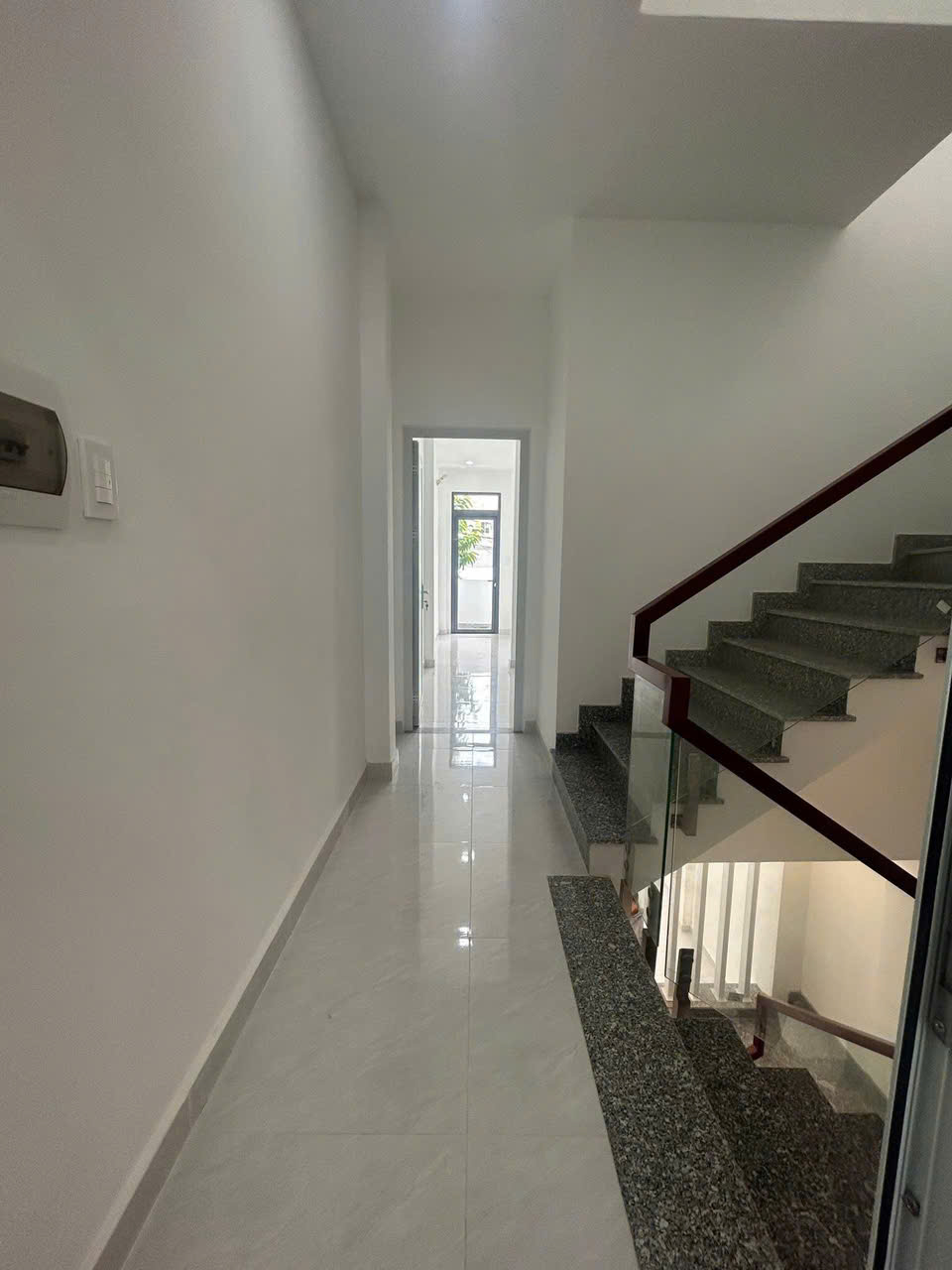 Bán nhà Mặt Tiền Lê Lai - giao Đồng Đen, Bàu Cát, DT: 3,8x17, 3 Tầng - 4PN, chỉ 10,9 Tỷ.
