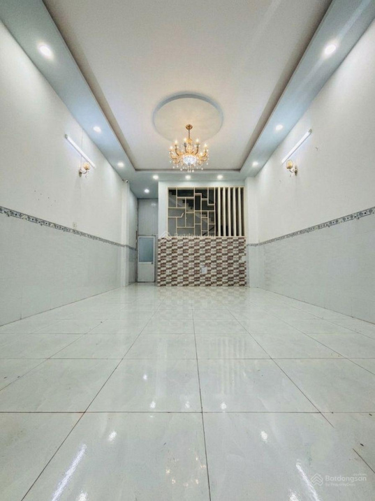 Bán nhà KDC Phong Phú 4, Bình Hưng, 100m2, 5 tầng hoàn công chuẩn chỉ 8.8 tỷ.