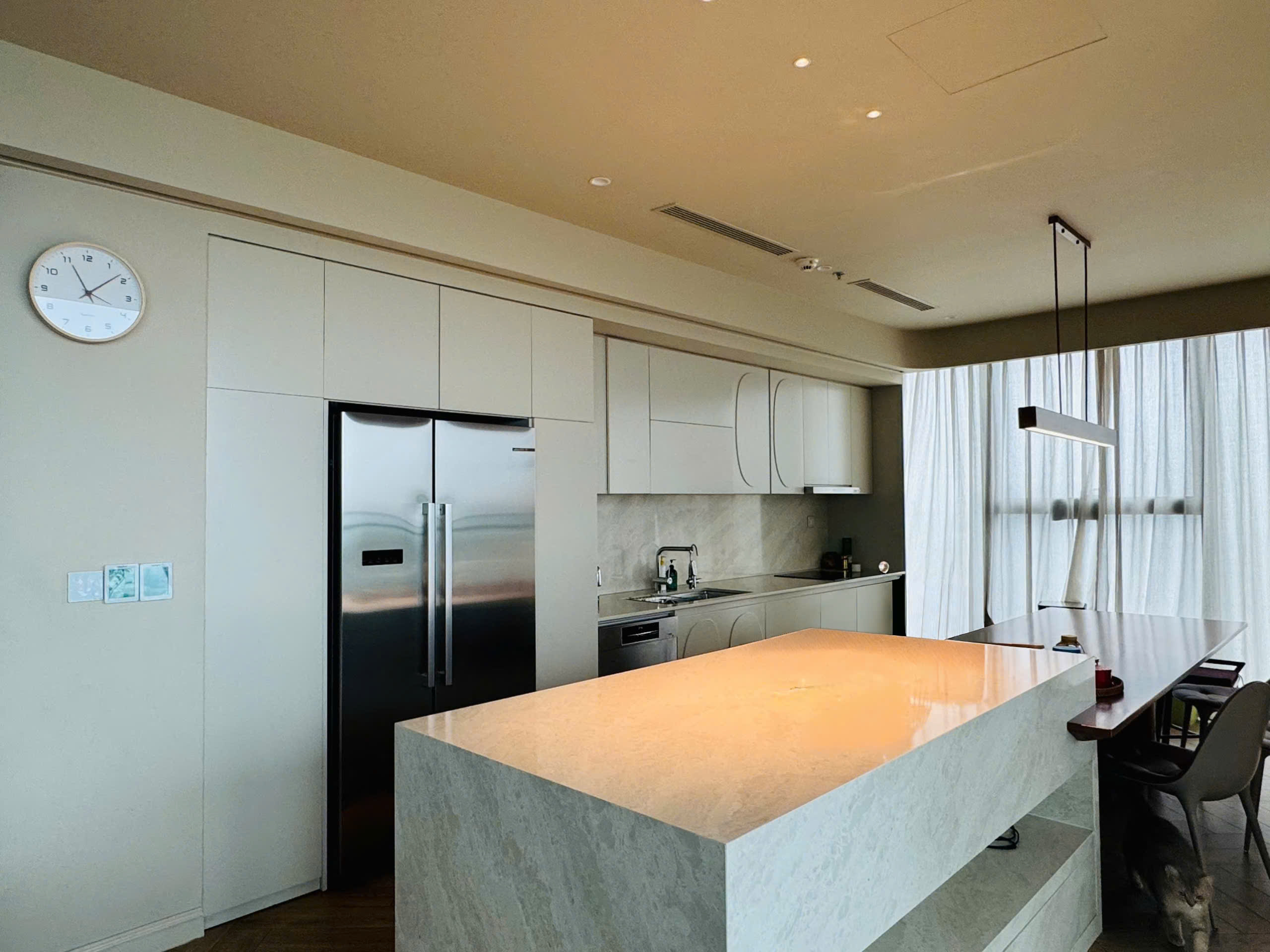 Bán gấp căn 3PN Full nội thất đẹp nhất Sunshine Golden River – View công viên 65ha không bị che chắn. Giá 28 tỷ