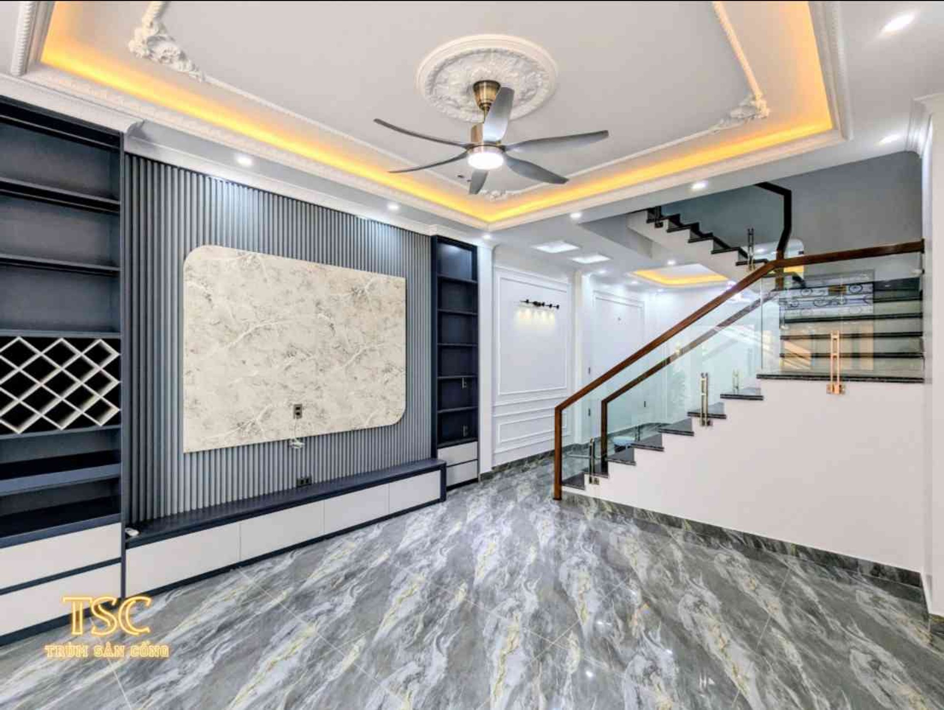 Nhà xây mới độc lập - Ngõ thông Tô Hiệu, Dư Hàng
