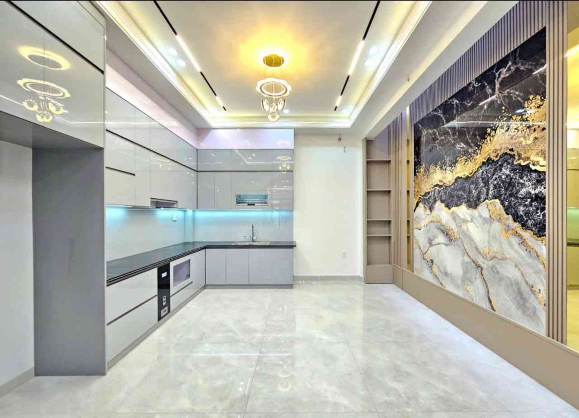 Nhà tuyến 2 Trại Lẻ - Ngõ thông, cách mặt đường 20m