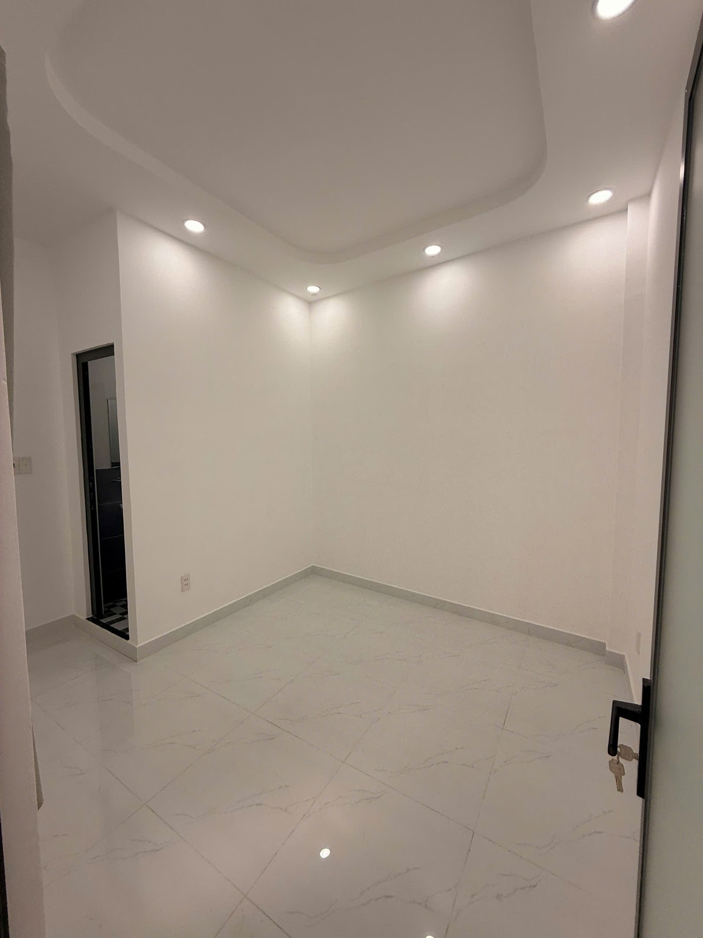 NHÀ 2 TẦNG 4 PHÒNG NGỦ, MỚI XÂY VÀO Ở NGAY - HẺM OTO ĐỖ CỬA, LỘ GIỚI CHỈ CÓ CHÚT XÍU - PHƯỜNG BÌNH HƯNG HOÀ-4