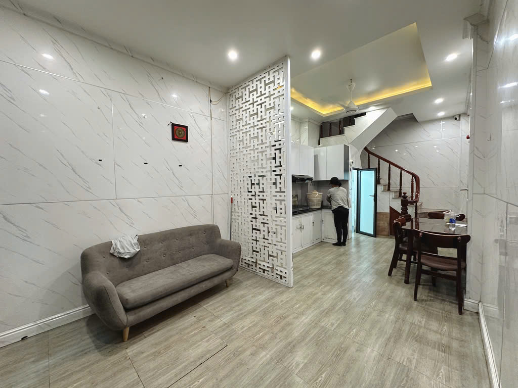 CHO THUÊ PHÒNG – GẦN ĐẠI HỌC HÀ NỘI- GIÁ CHỈ 3TR500K/ THÁNG-3