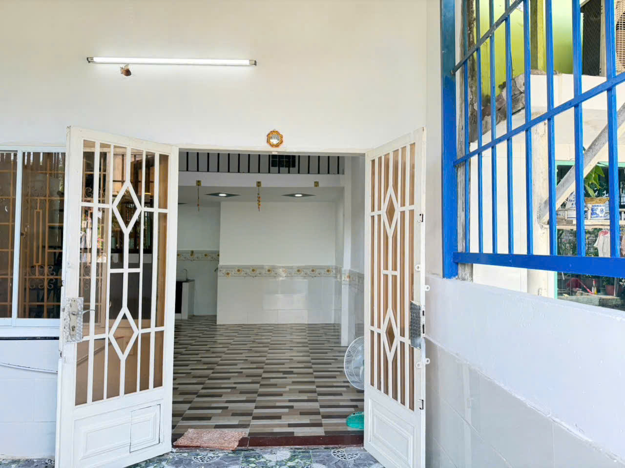 CHÍNH CHỦ CẦN BÁN NHÀ 1 TRỆT 1 LỬNG CÓ VỊ TRÍ ĐẸP TẠI PHƯỜNG AN PHÚ ĐÔNG - QUẬN 12 - TP.HỒ CHÍ MINH