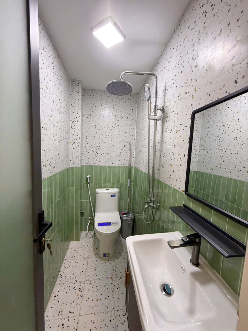 Nhà mới 3 tầng hẻm 337 Đường Ba Đình P8Q8. Giá 3.98 tỷ TL-4