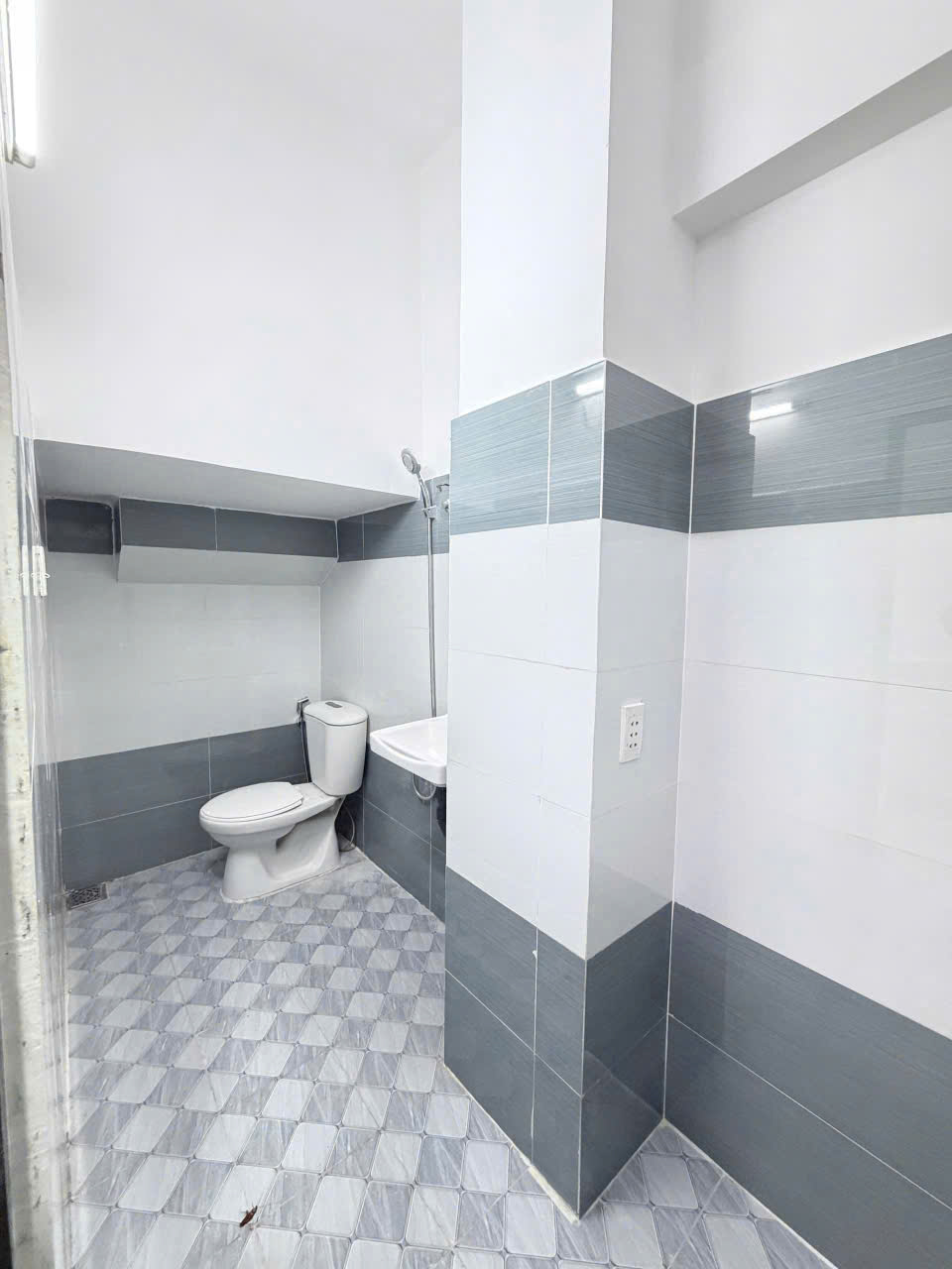 Nhà 2 tầng nở hậu hẻm Âu Dương Lân (P2Q8 cũ) P. Chánh Hưng. Giá 5,98 tỷ TL-3