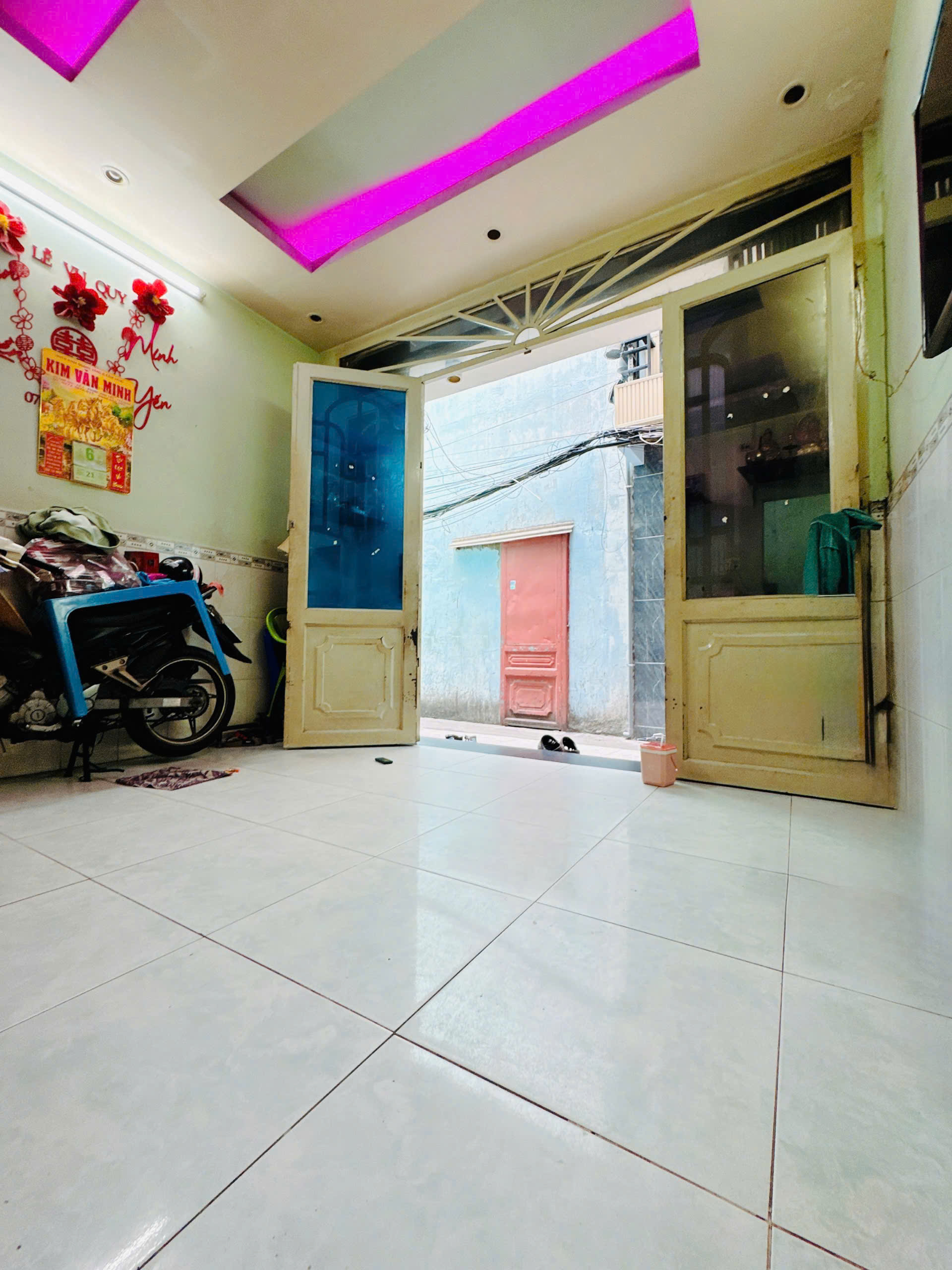 Nhà 3 tầng hẻm thông đường Dương Bá Trạc P.Chánh Hưng (P1Q8 cũ). Giá 3,98 tỷ TL