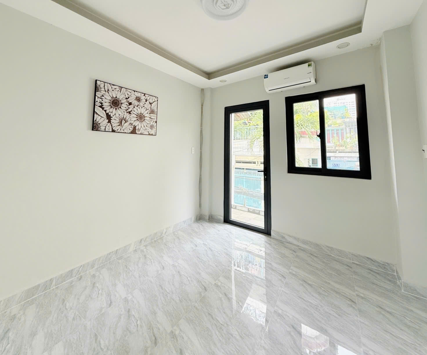 Bán nhà mặt tiền Trần Văn Đang, QUẬN 3, DT 3.3 x 5m, 3 Tầng, giá 4 tỷ