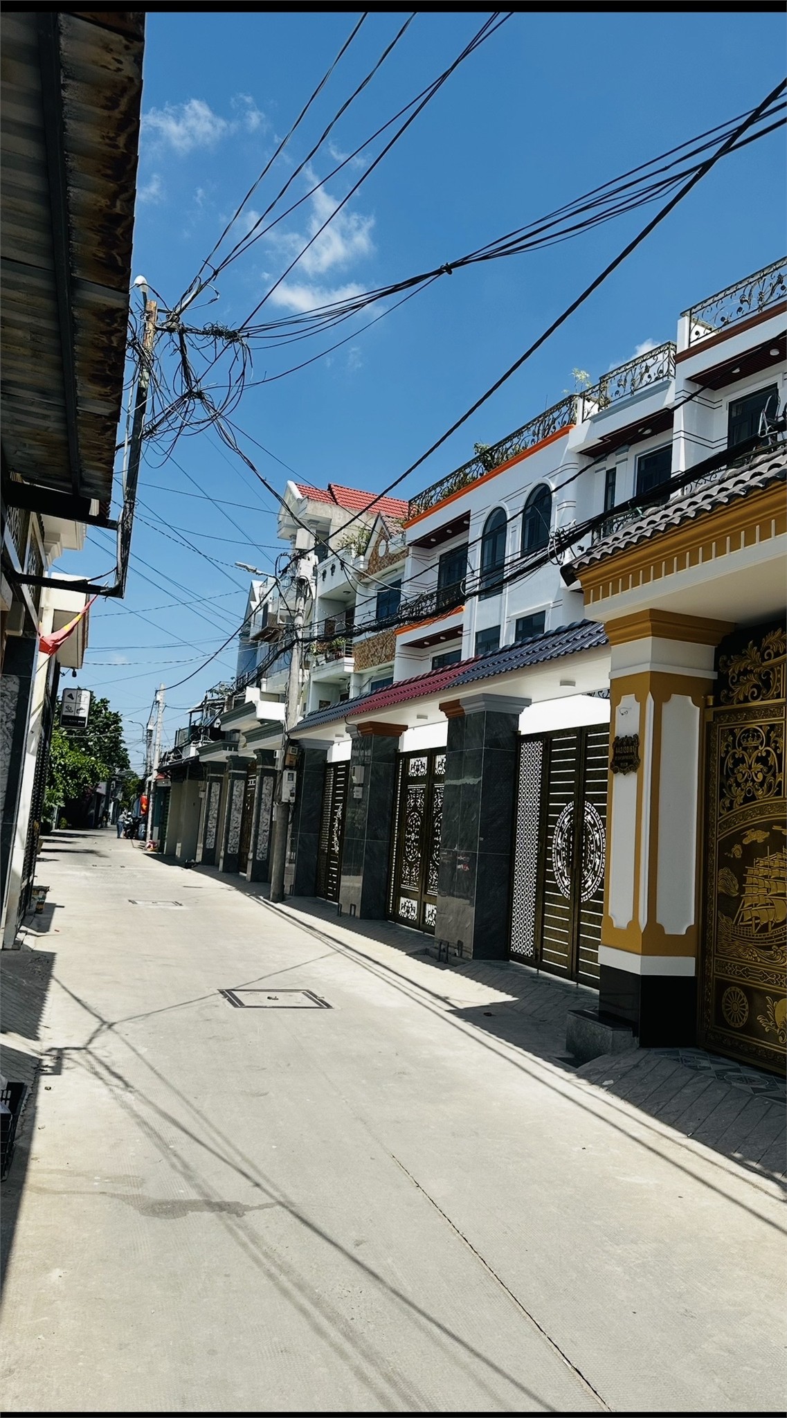 NHÀ CHÍNH CHỦ- VỊ TRÍ ĐẸP- BÁN NHANH Nhà phố mới xây chất lượng cao cấp tại quận 12, TPHCM